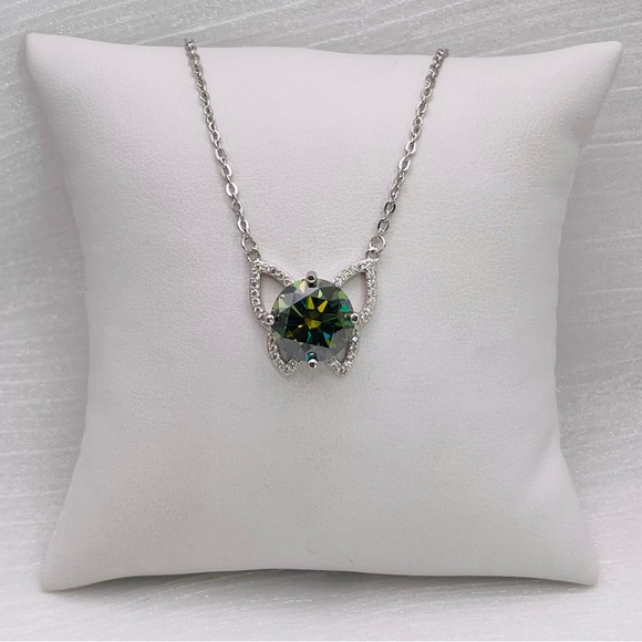 5.0 CT Alexandrite Moissanite Diamond Butterfly Necklace - Picture 1 of 2